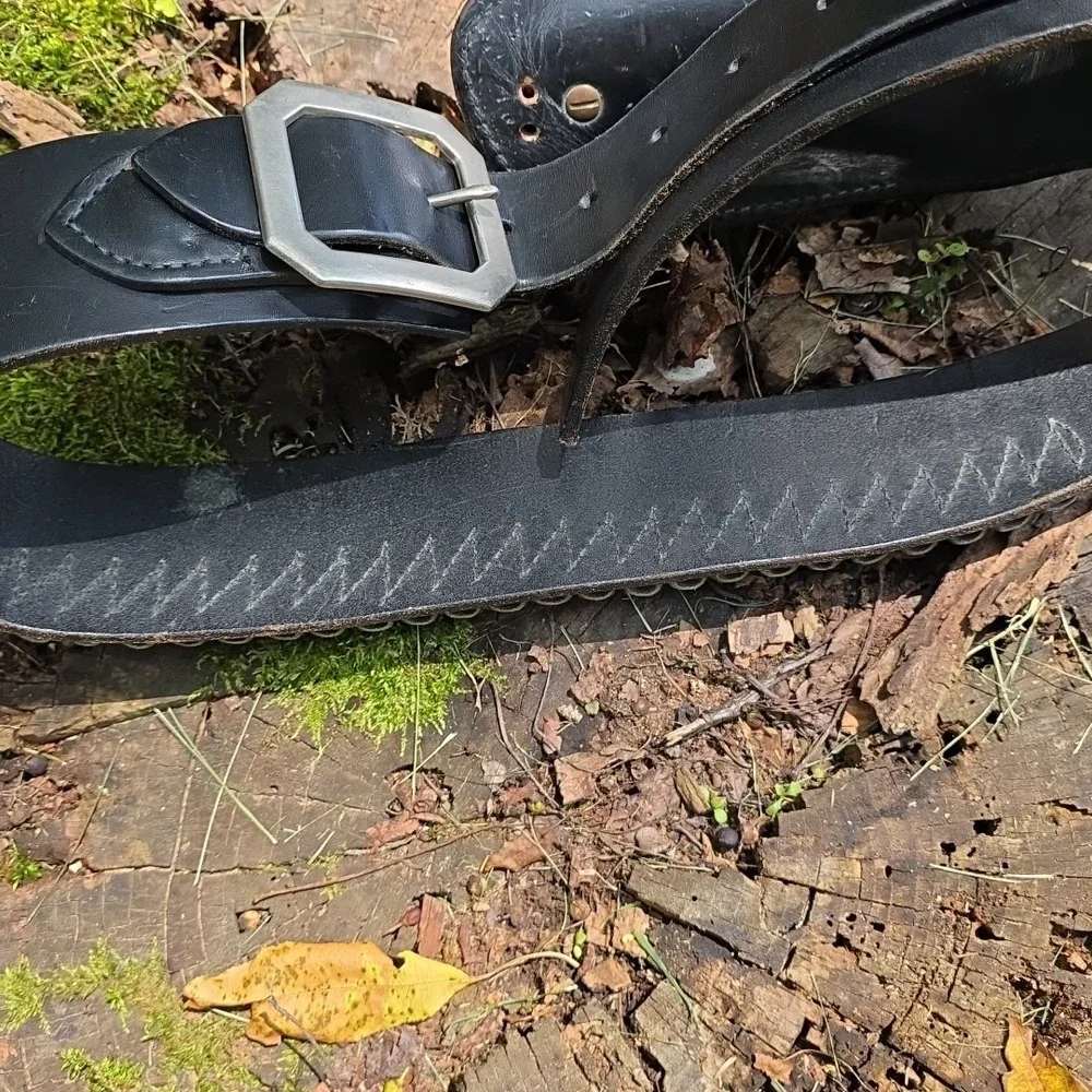 Vtg Hunter Co FrontierLeather Holster 1060B F2 And‎ Leather Ammo Belt 158B MD